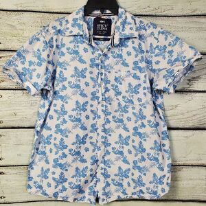 Spicy Tuna Hawaiian Shirt Men’s Small Blue White Floral Short Sleeve Button Up